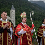 Cisma na Igreja Católica: Um Desafio à Unidade SWITZERLAND-FRANCE-RELIGION-POPE-CHRISTIANITY
