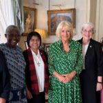 Encontro histórico entre irmãs religiosas e Rainha Camilla encontro-hist-rico-entre-irm-s-religiosa