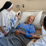 Religiosas processam Nova York por lei de suicídio assistido DOMINICAN SISTERS HAWTHORNE MOTHERHOUSE NEW YORK